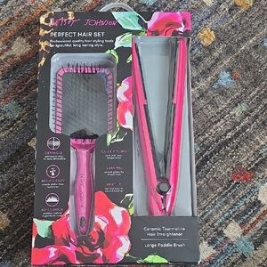 Betsey Johnson Floral Hair Styling Set - Pink and Black